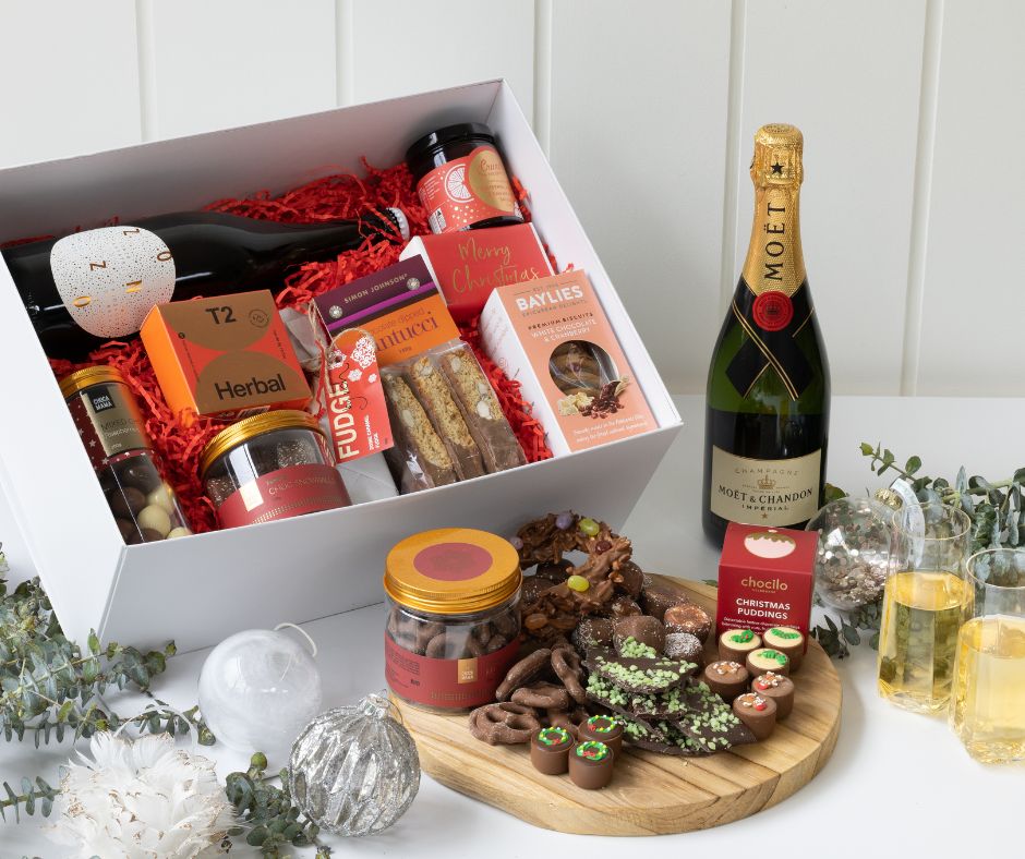 Christmas Gift Hampers for Corporate Clients: Professional Yet Personal